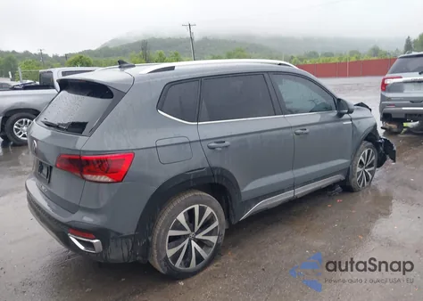 2022 Volkswagen Taos 1.5T Se из США, поврежденный, VIN 3VVRX7B28NM013577